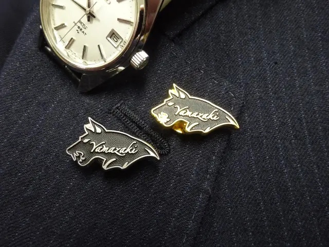 さ*き様 純銀　バッジ　富山市主催日満博　徽章　記章　満州　日満産業大博覧会 さ*き様 純銀 バッジ 富山市主催日満博 徽章 記章 満州 日満